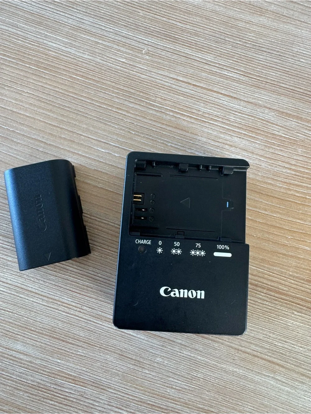 Canon EOS 6D Mark II DSLR Body in Black